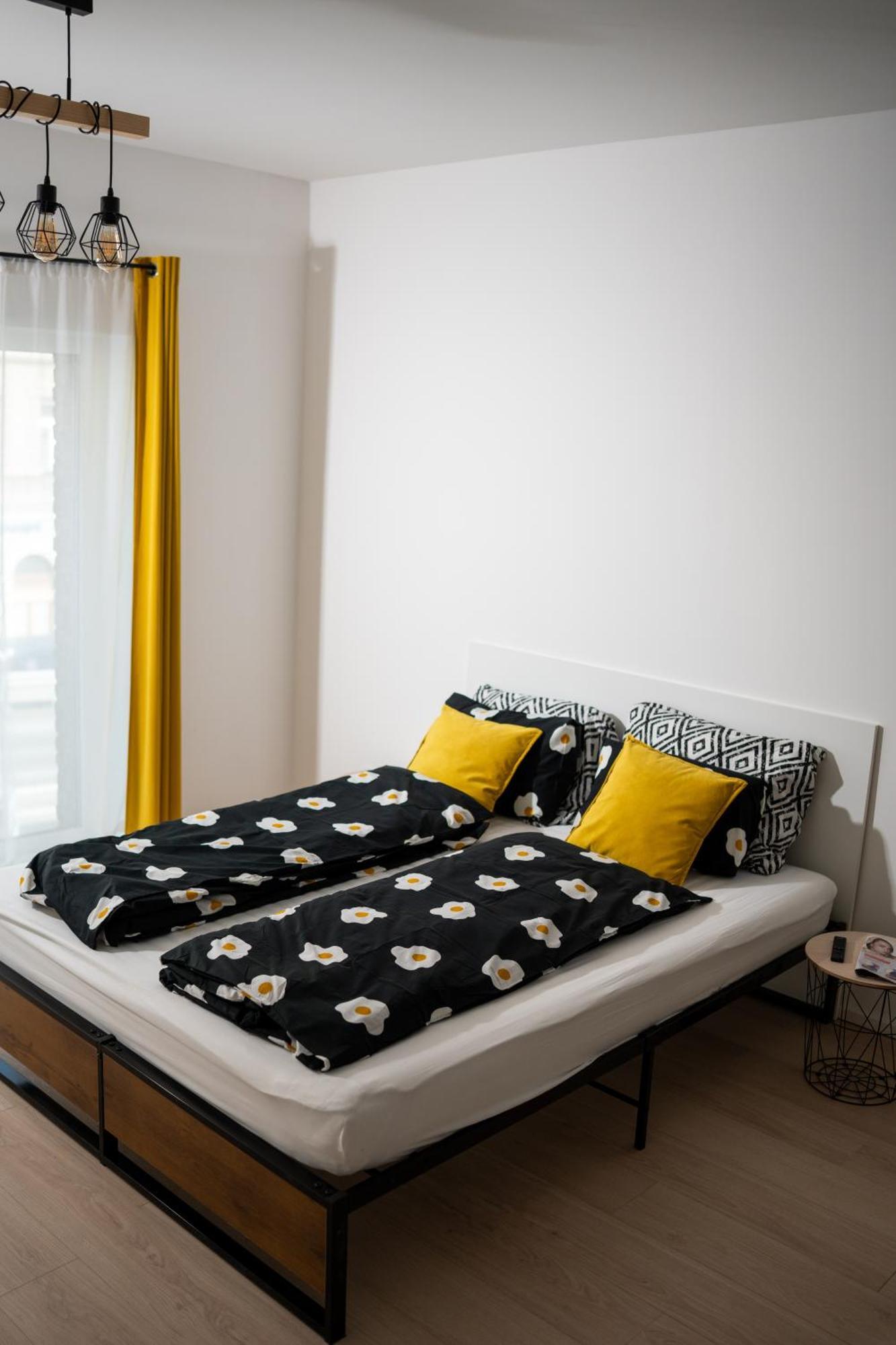 Apartment F5